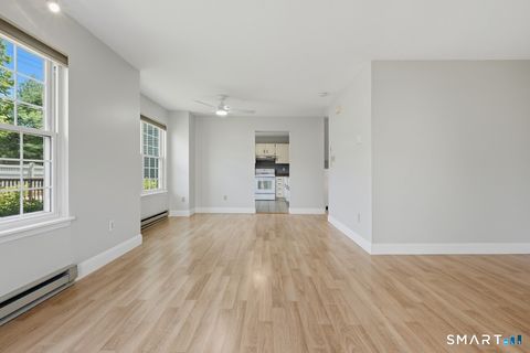 Tiny photo for 10 Taft Point #8, Waterbury, CT 06708 (MLS # 24186402)
