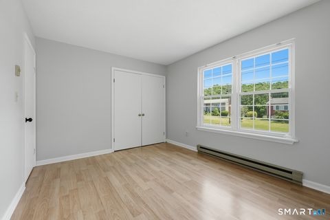 Tiny photo for 10 Taft Point #8, Waterbury, CT 06708 (MLS # 24186402)