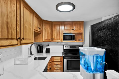 Tiny photo for 16 Pine Orchard Road #APT 23, Branford, CT 06405 (MLS # 24132861)