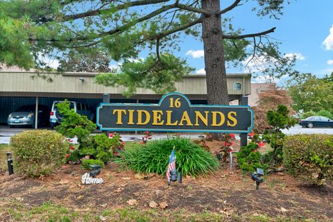Tiny photo for 16 Pine Orchard Road #APT 23, Branford, CT 06405 (MLS # 24132861)