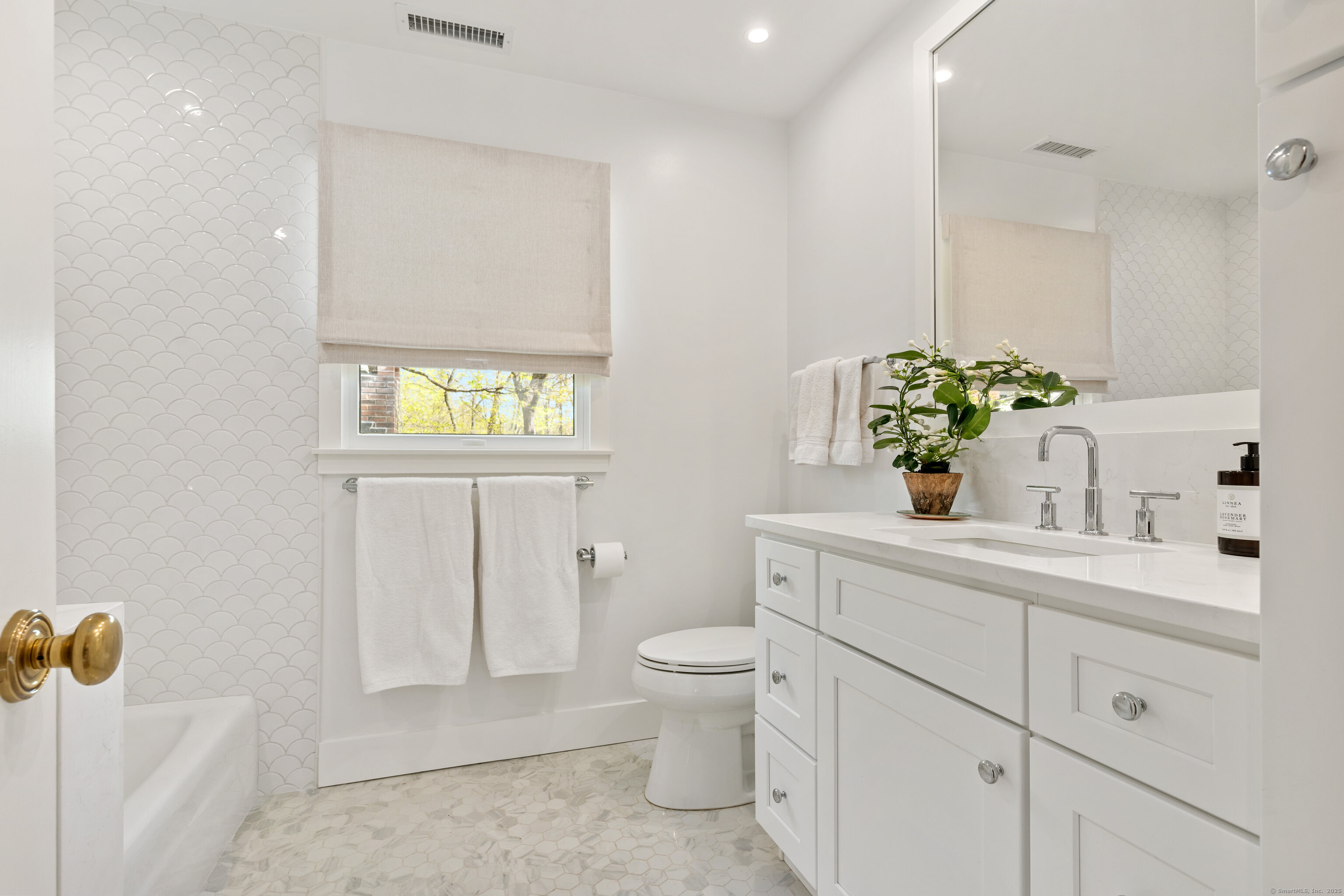 24 Silver Spring Road, Wilton, Connecticut image 24