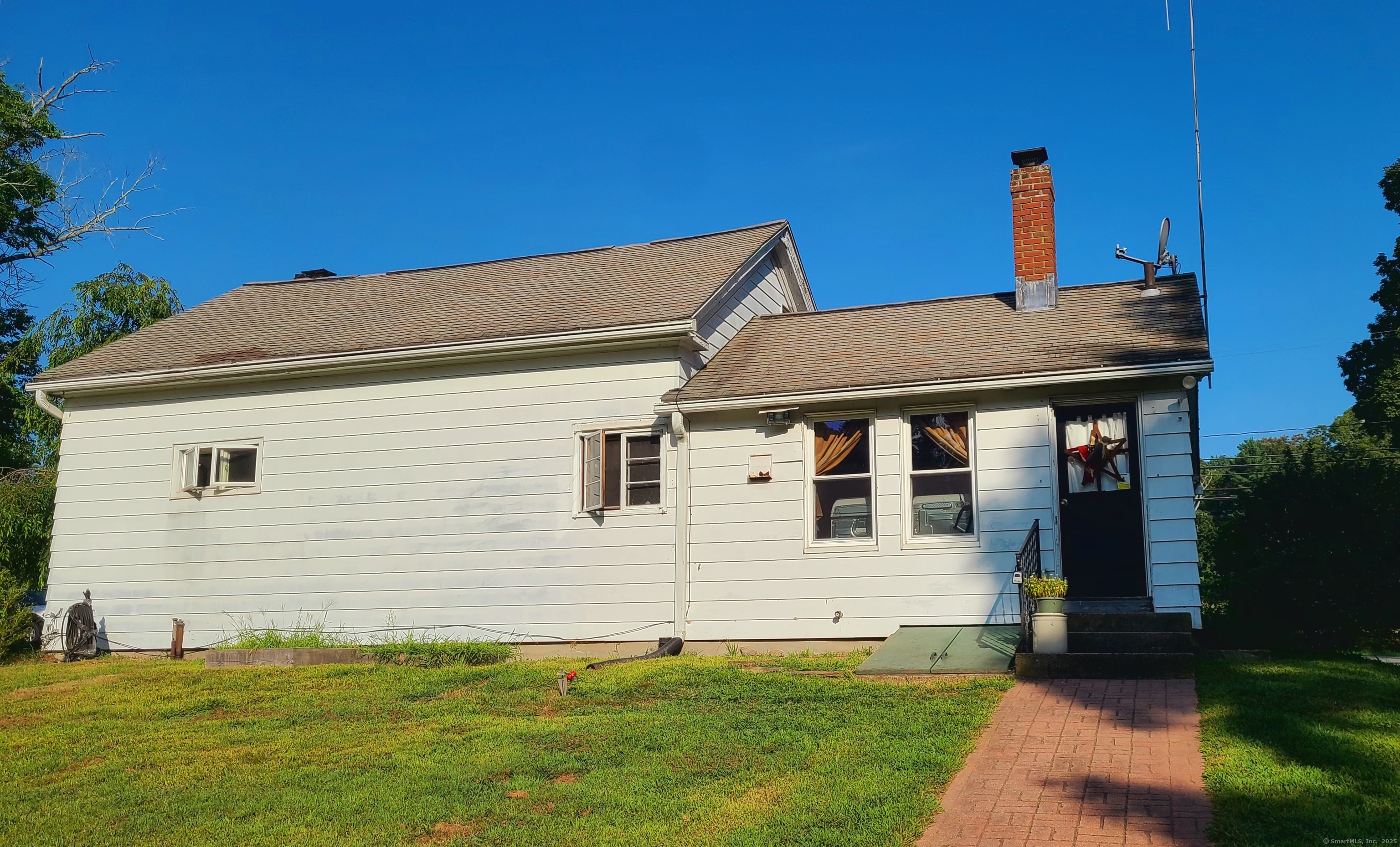 602 Pomfret Street