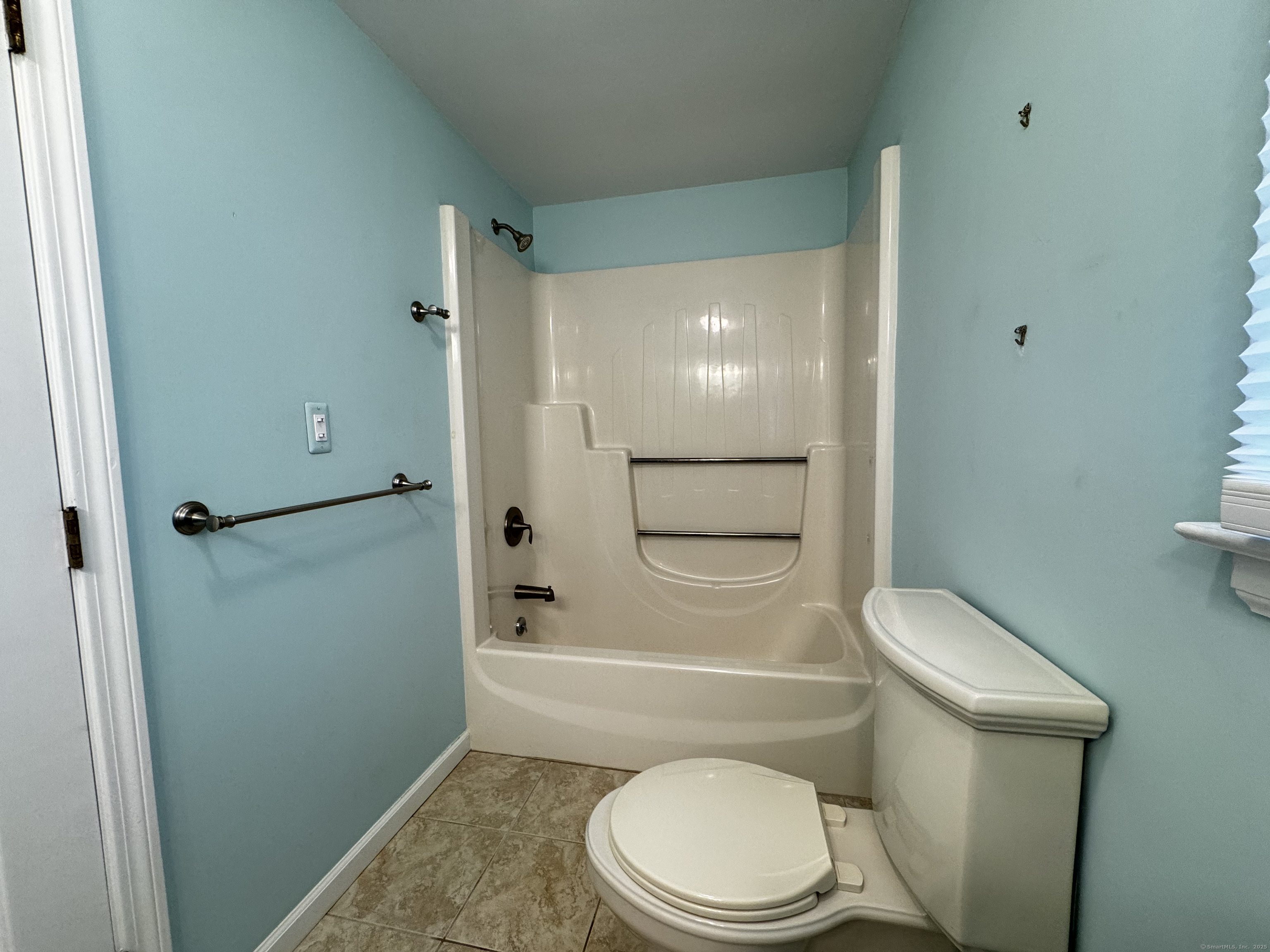 267 Strawberry Circle, Windsor, Connecticut image 12