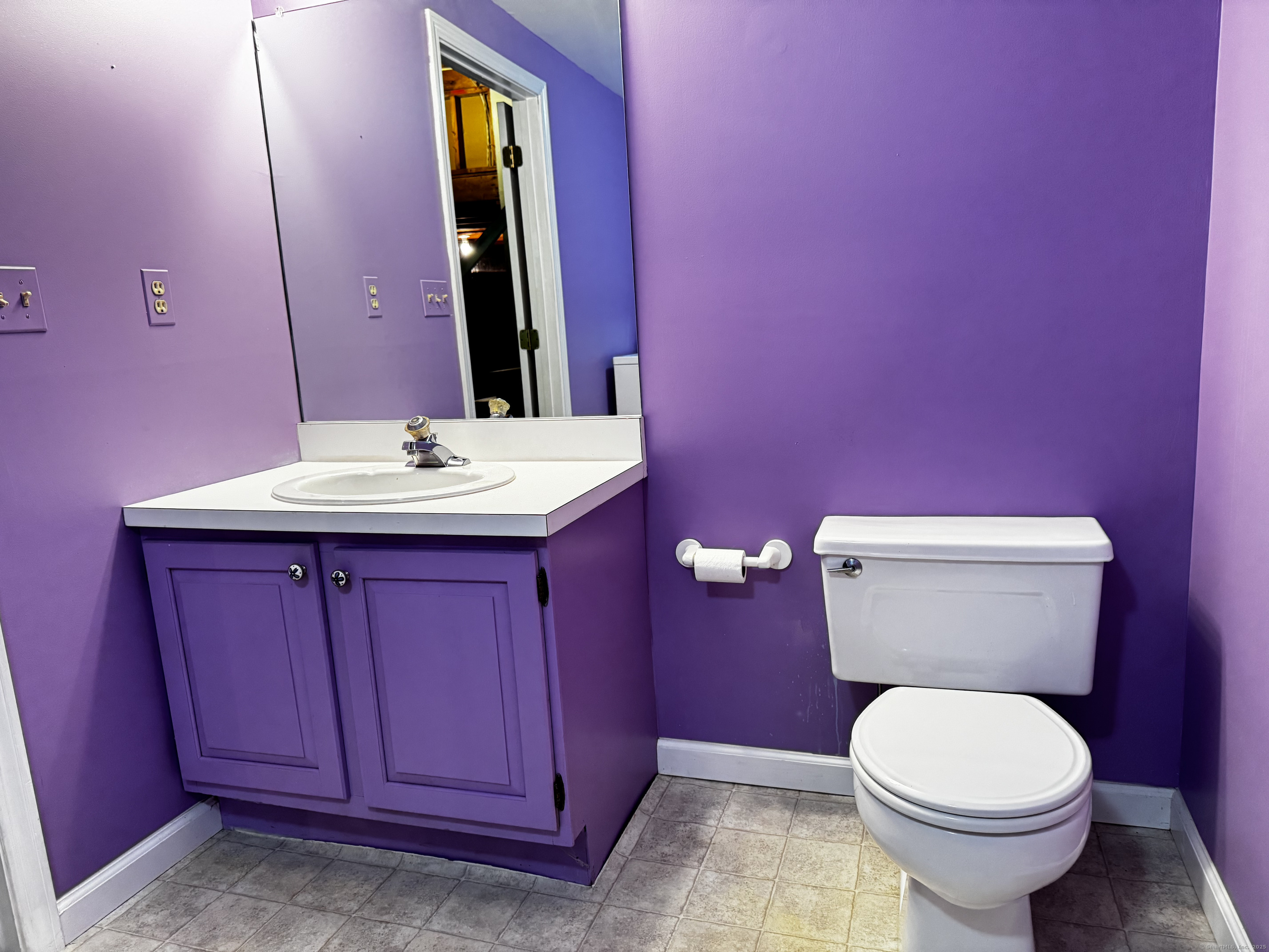 267 Strawberry Circle, Windsor, Connecticut image 16