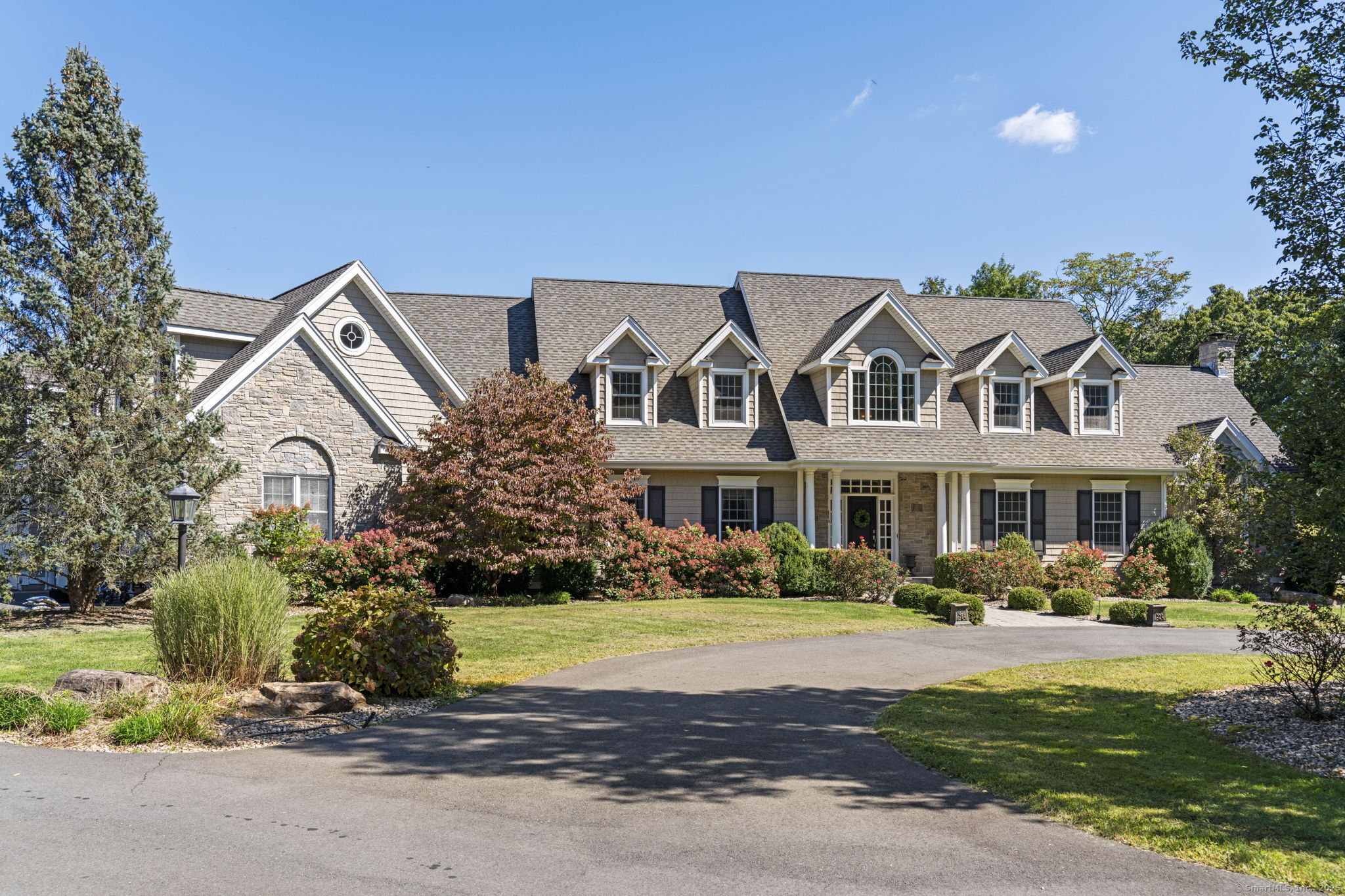 Rental Property at Peria Drive, Rocky Hill, Connecticut - Bedrooms: 7 
Bathrooms: 7.5 
Rooms: 21  - $9,800 MO.