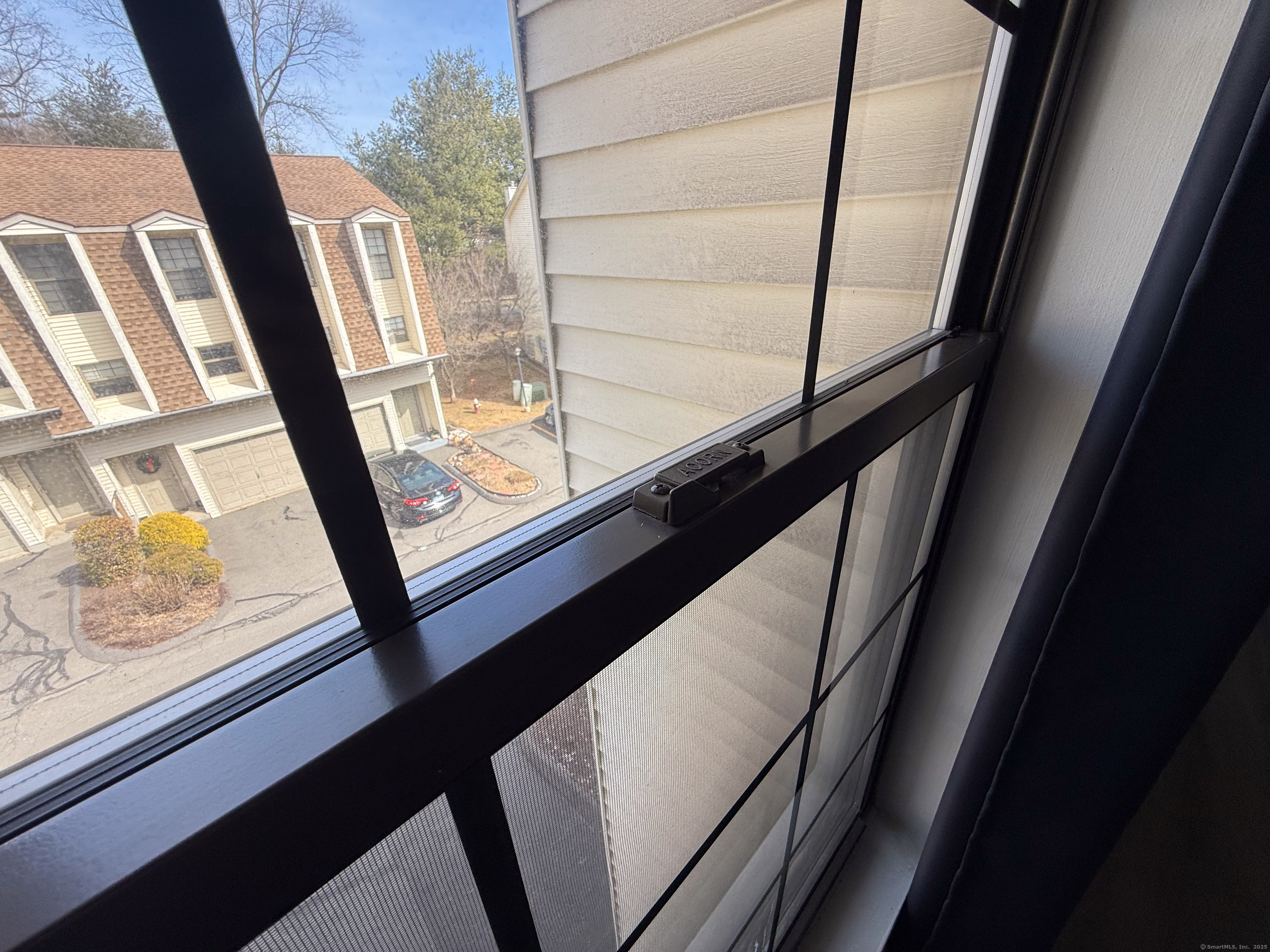 New Britain, Connecticut 06053, United States, 2 Bedrooms Bedrooms, ,2 BathroomsBathrooms,Residential,Pending,88398