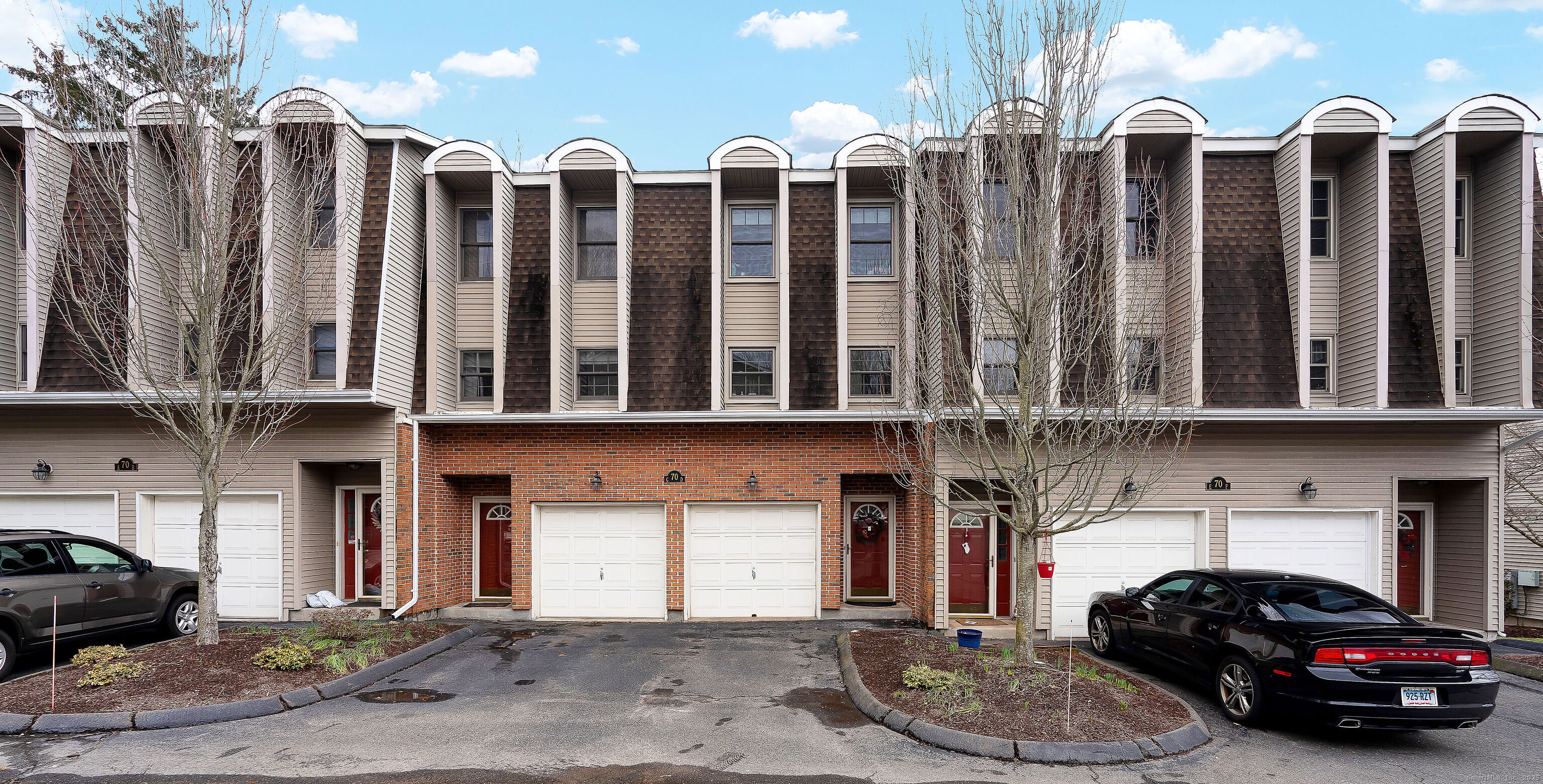 New Britain, Connecticut 06053, United States, 2 Bedrooms Bedrooms, ,2 BathroomsBathrooms,Residential,Pending,88398 New Britain, Connecticut 06053, United States, 2 Bedrooms Bedrooms, ,2 BathroomsBathrooms,Residential,Pending,88398