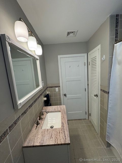 Tiny photo for 72 Ocean View Street, New Haven, CT 06512 (MLS # 24142799)