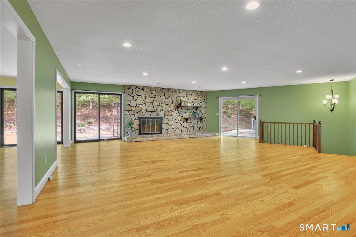 6 Rivercove Drive