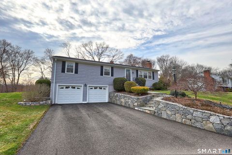 Photo of 18 Freedom Road, Middlebury, CT 06762 (MLS # 24163920)