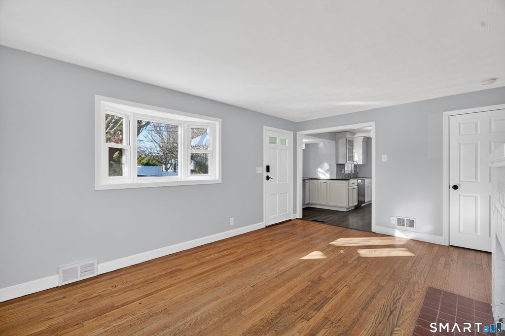 Photo of 29 Ormond Street, Milford, CT 06461 (MLS # 24146176)