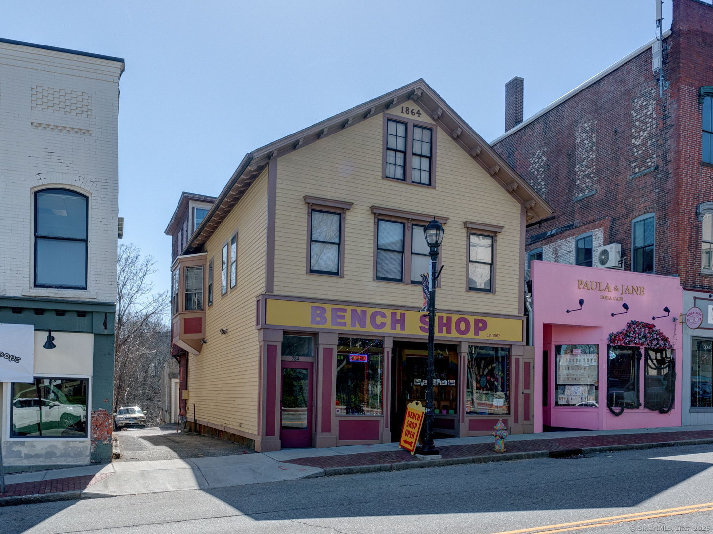 784 Main Street