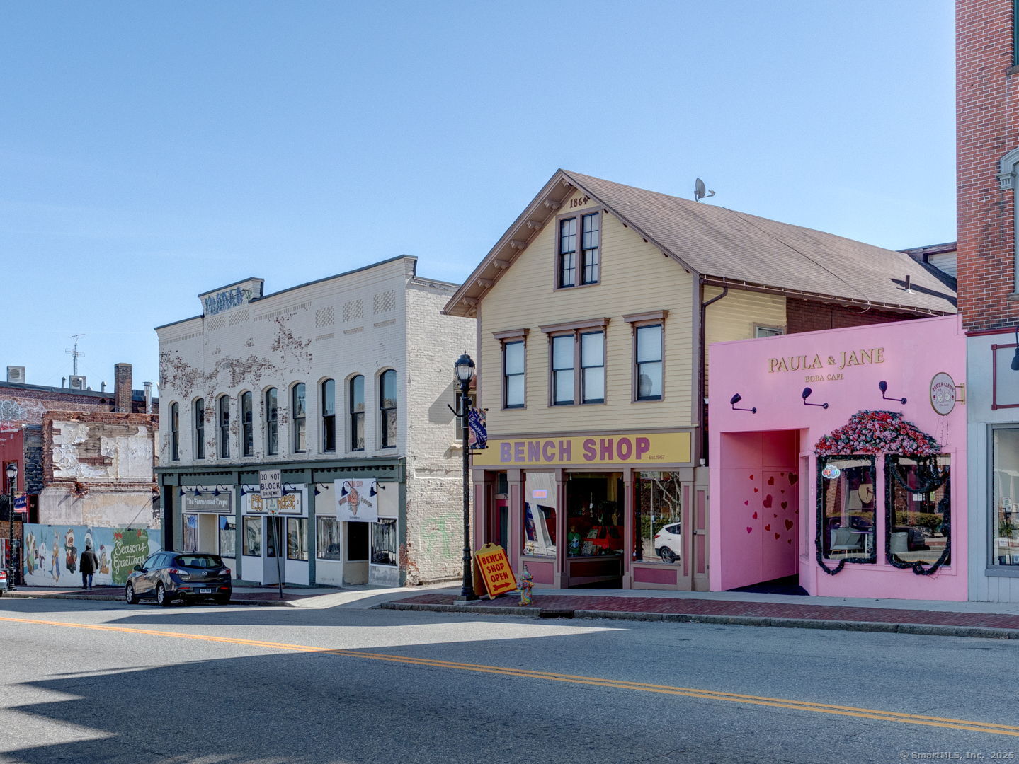 784 Main Street
