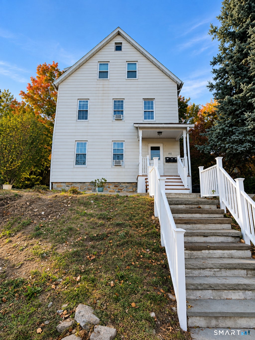 Photo of 192 Knickerbocker Avenue #2, Stamford, CT 06907 (MLS # 24213529)