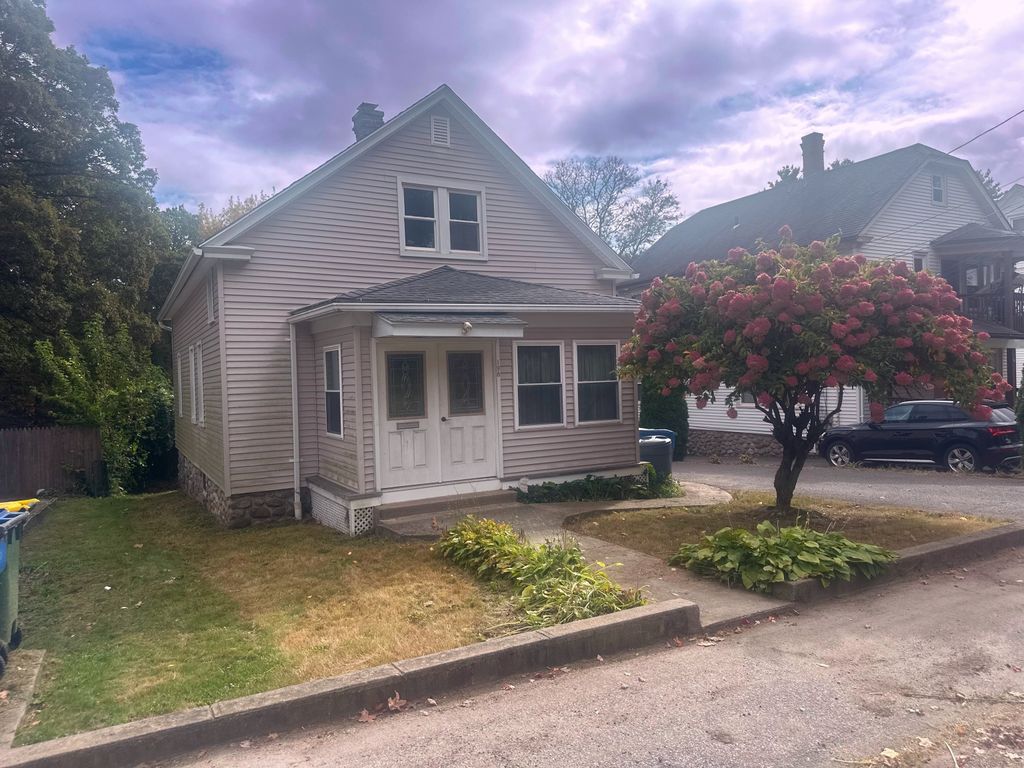 Photo of 198 Tudor Street, Waterbury, CT 06704 (MLS # 24132882)