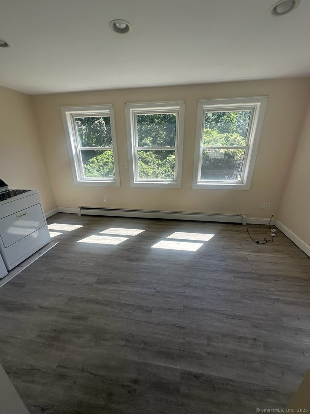 Photo of 198 Tudor Street, Waterbury, CT 06704 (MLS # 24132882)