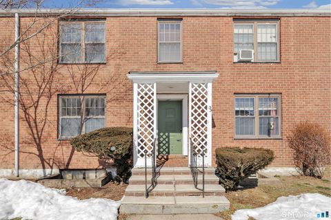 Tiny photo for 33 Nob Hill Circle #A, Bridgeport, CT 06610 (MLS # 24156478)