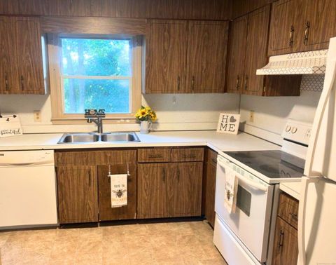 Photo of 537 Boswell Avenue, Norwich, CT 06360 (MLS # 24143897)