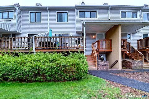 Condo For Sale - 22 Dutton Place Way #22<br/> Glastonbury, CT 06033