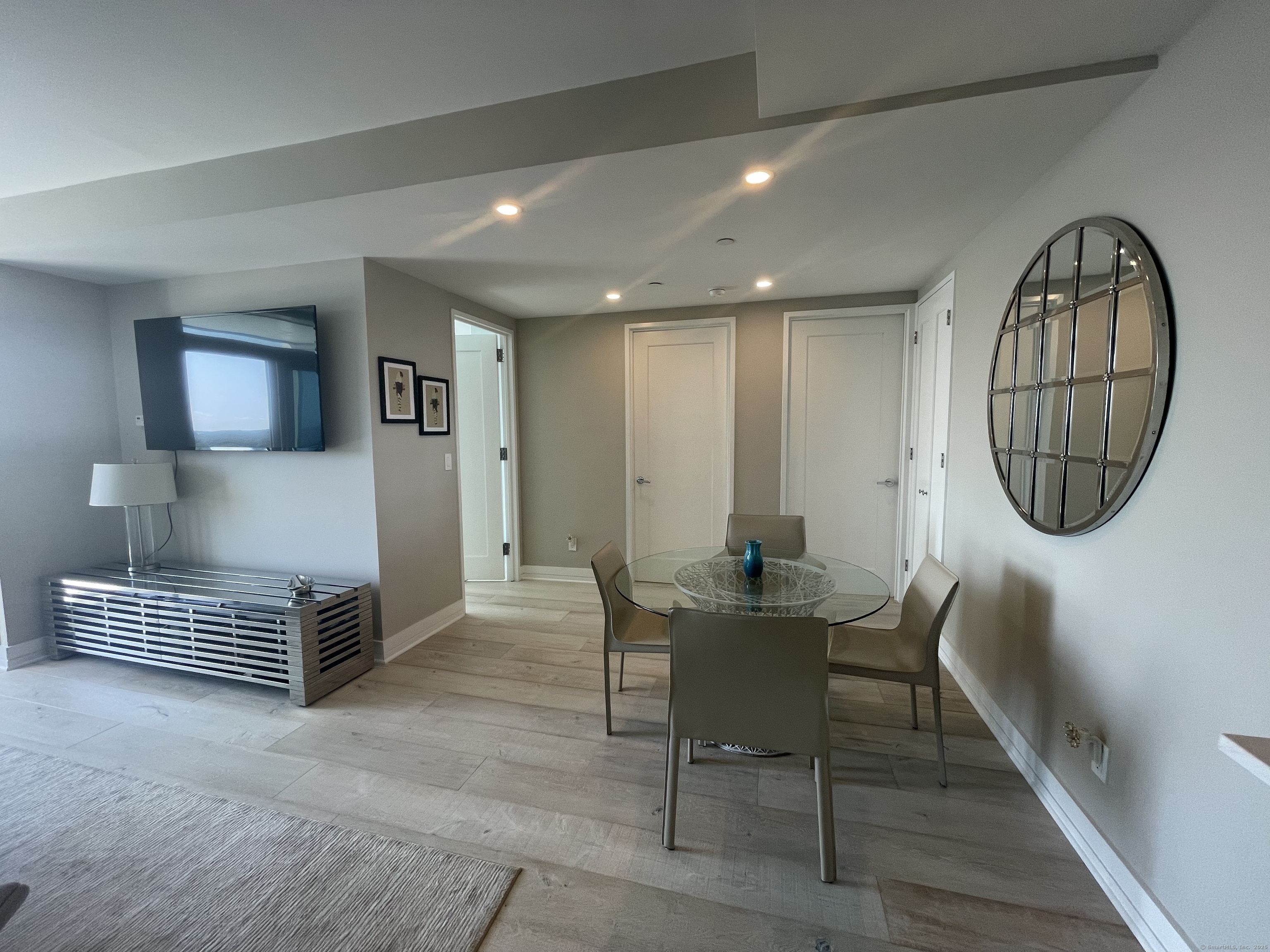 1 Broad Street PH 26E