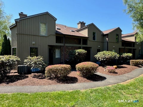 Condo For Rent - 64 Far View Commons #64<br/> Southbury, CT 06488