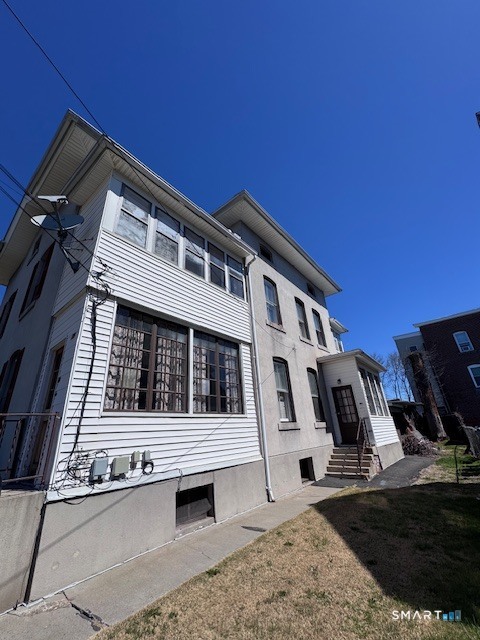 39 Noble Street