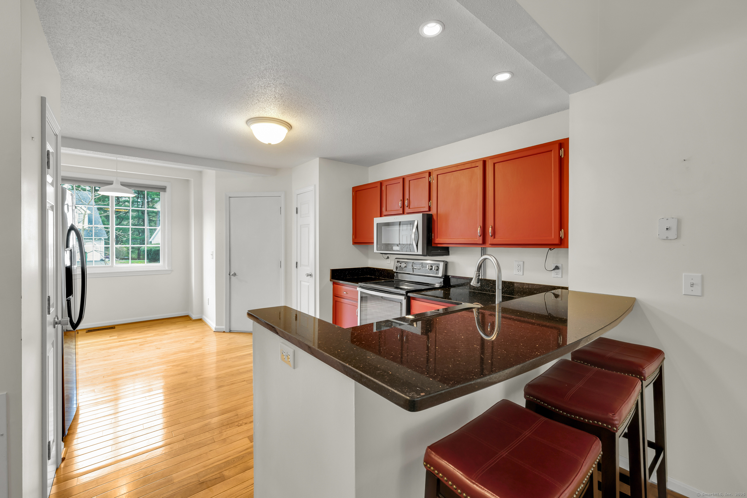 12 Southbridge Court #12, Simsbury, Connecticut image 7