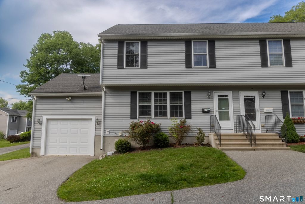 Photo of 29 Prospect Street #A, Putnam, CT 06260 (MLS # 24147456)