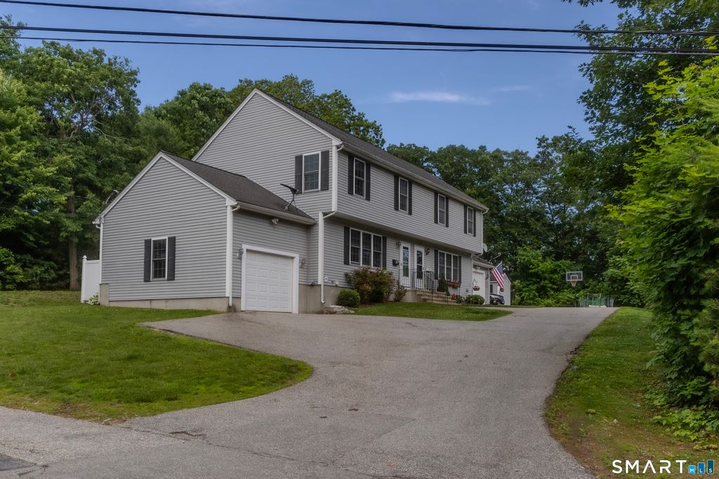 Photo of 29 Prospect Street #A, Putnam, CT 06260 (MLS # 24147456)