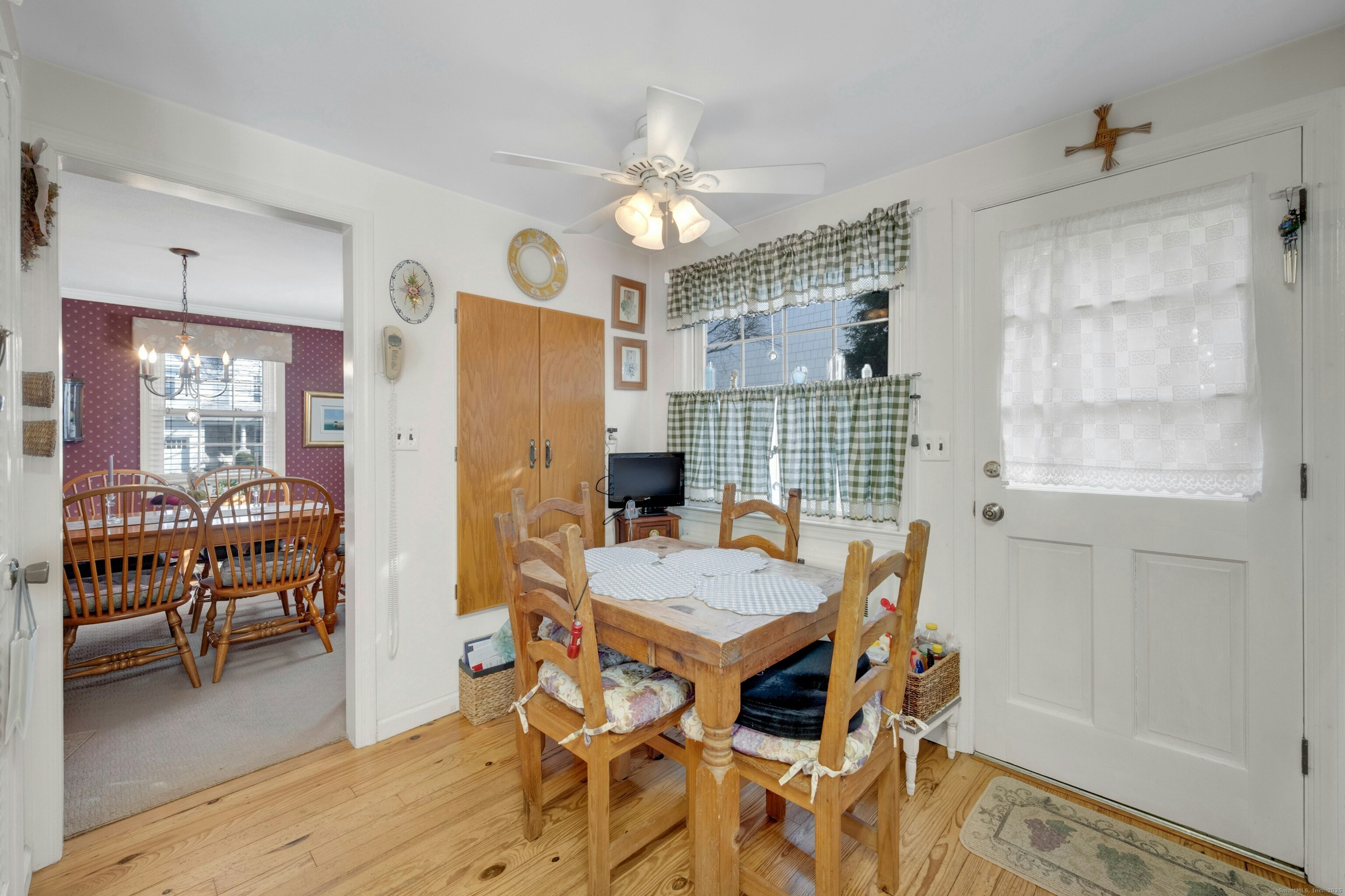 24 Riverside Lane, Greenwich, Connecticut image 6