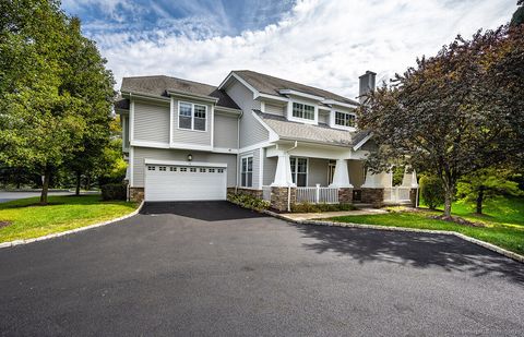 18 Penny Lane 18 Bethel CT 06801