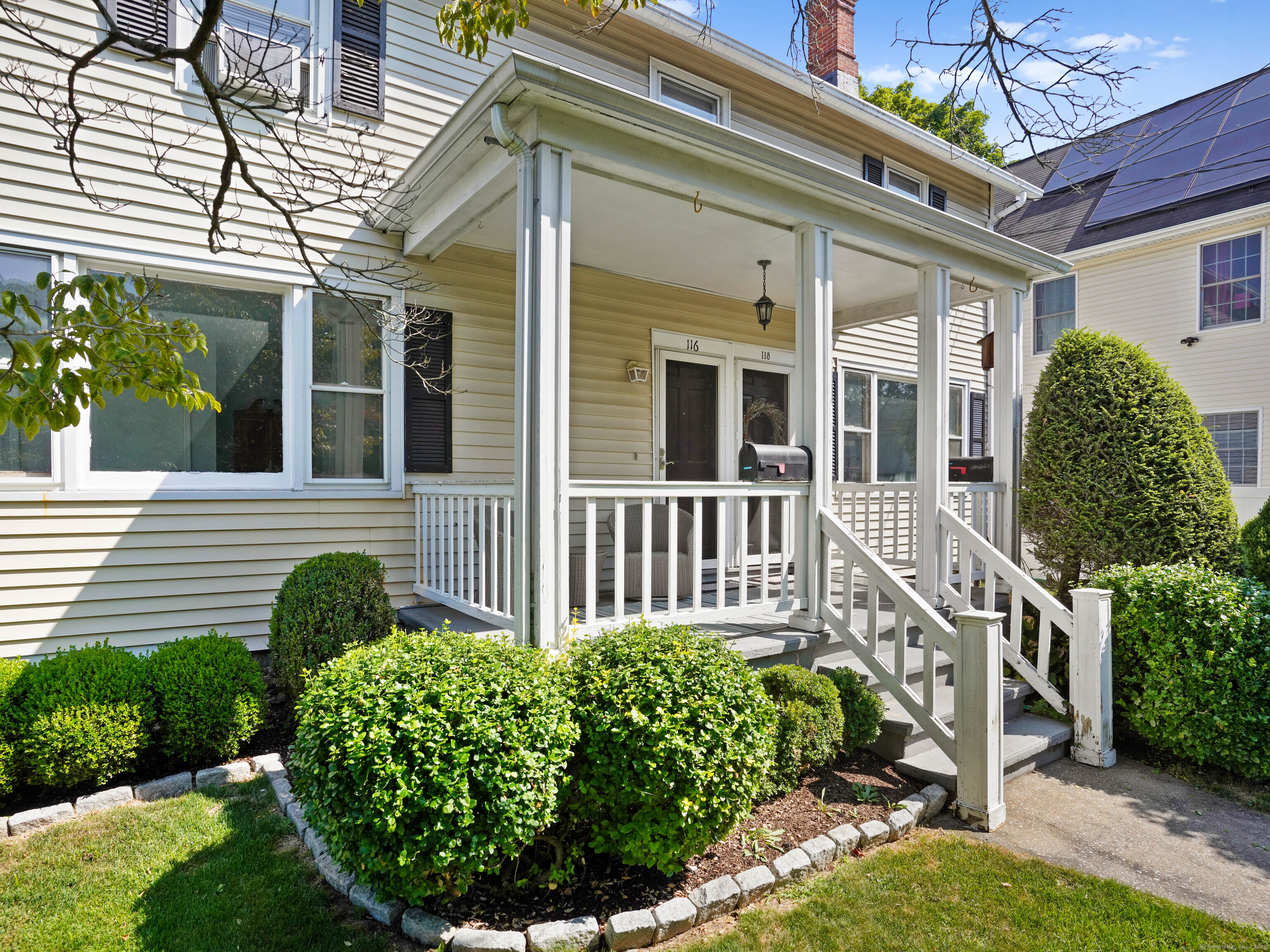 118 East Avenue