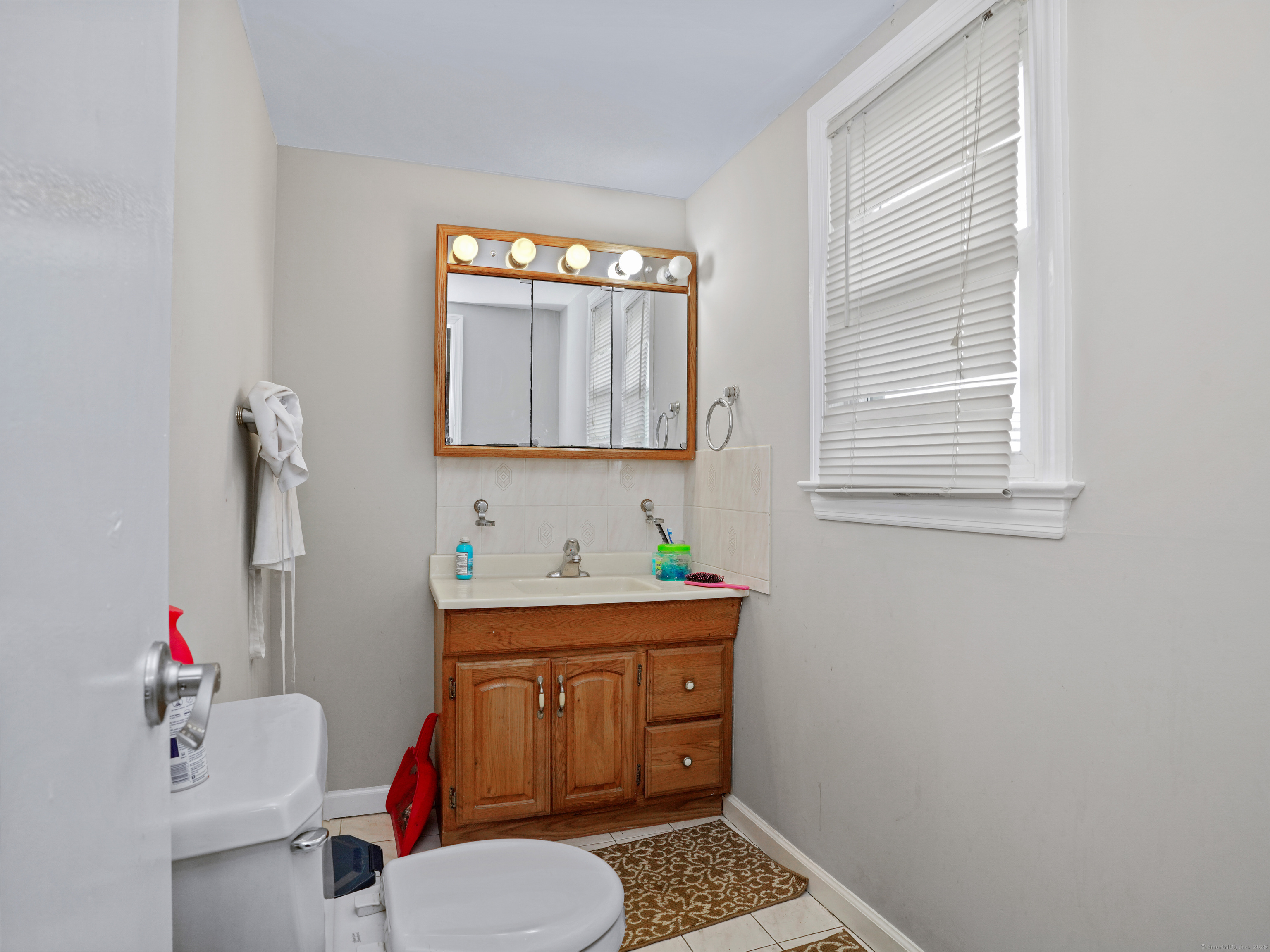 16 Grandview Avenue