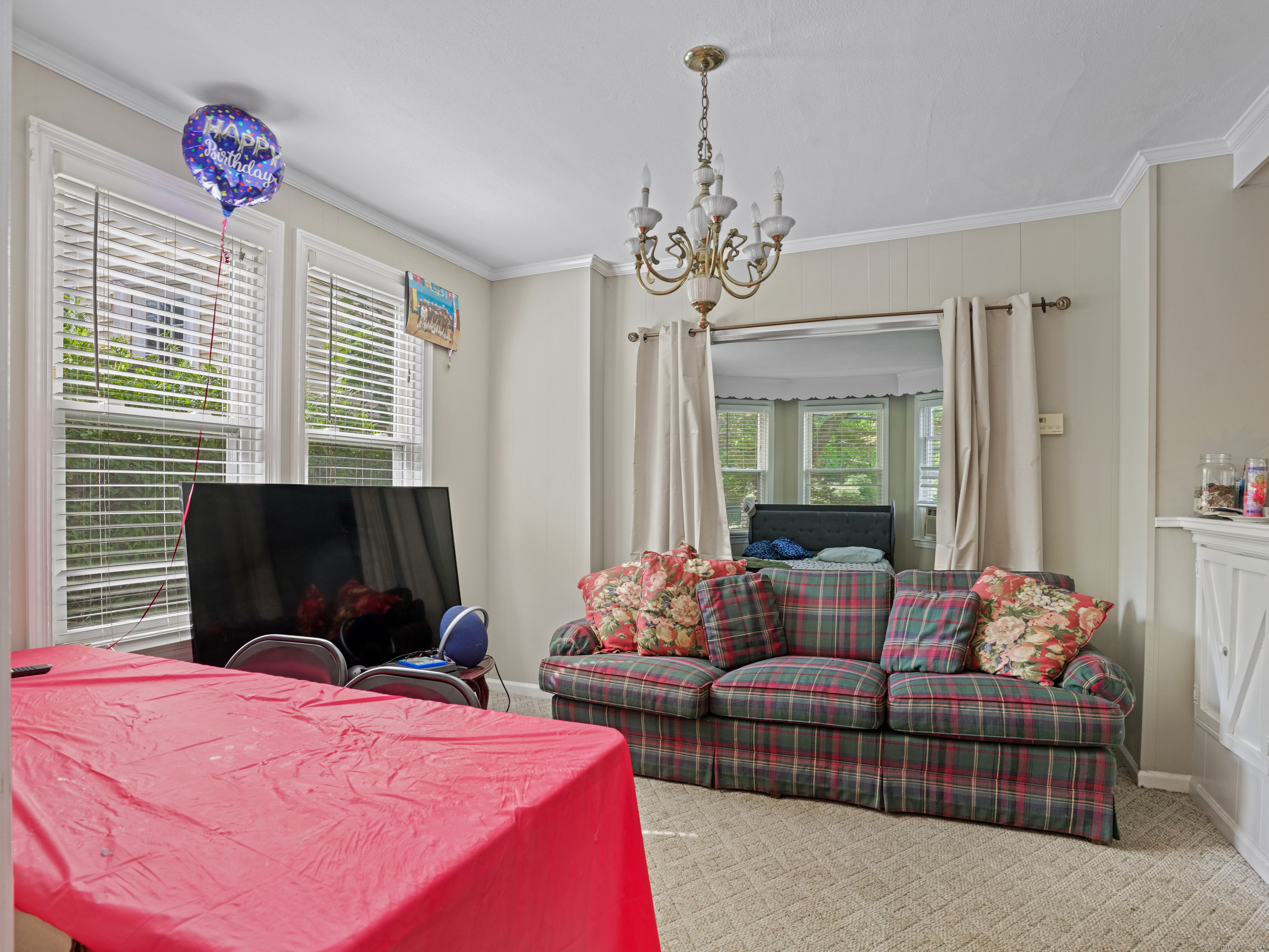 16 Grandview Avenue