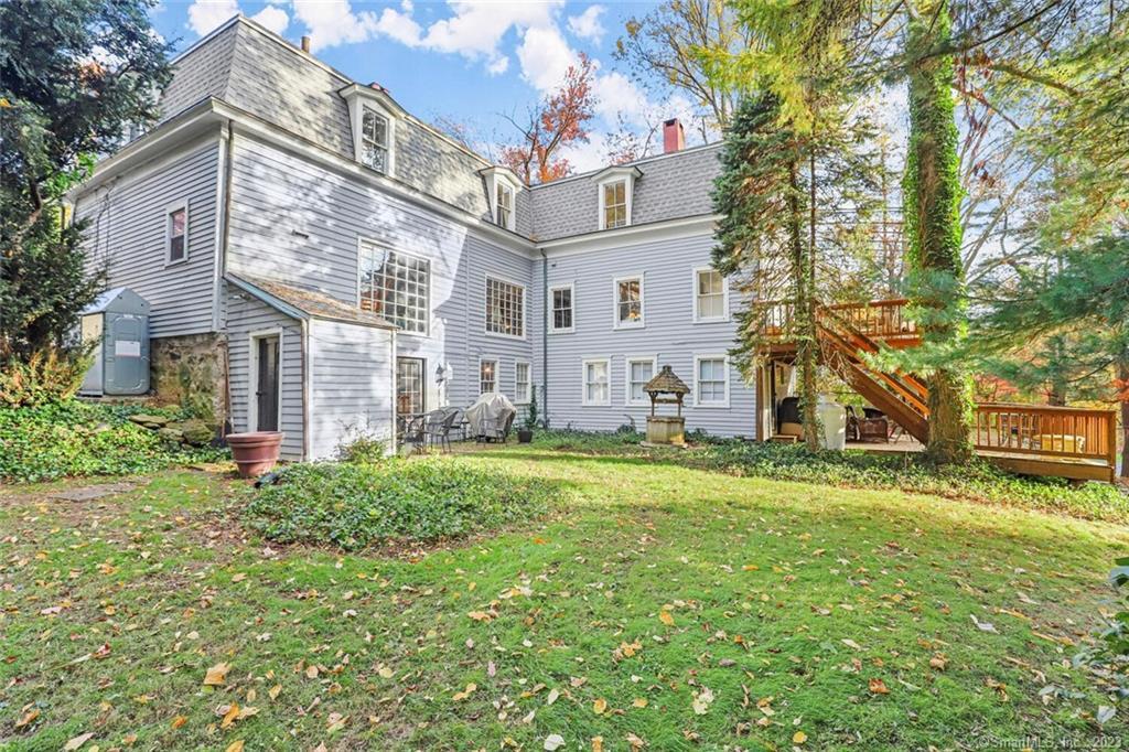 49 Hollow Tree Ridge Road