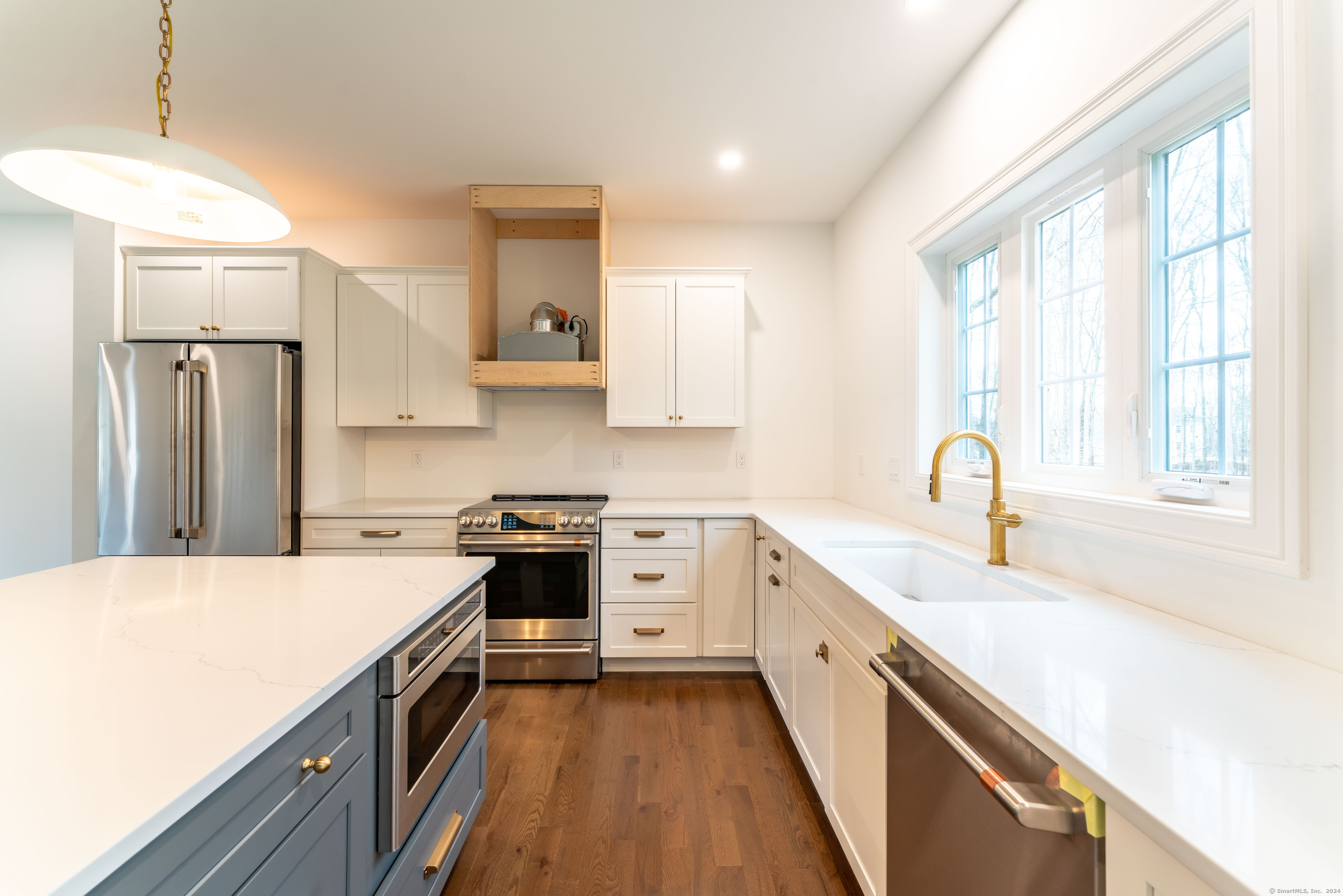 Photo 8 of 31 of 85 Vinegar Hill Road house