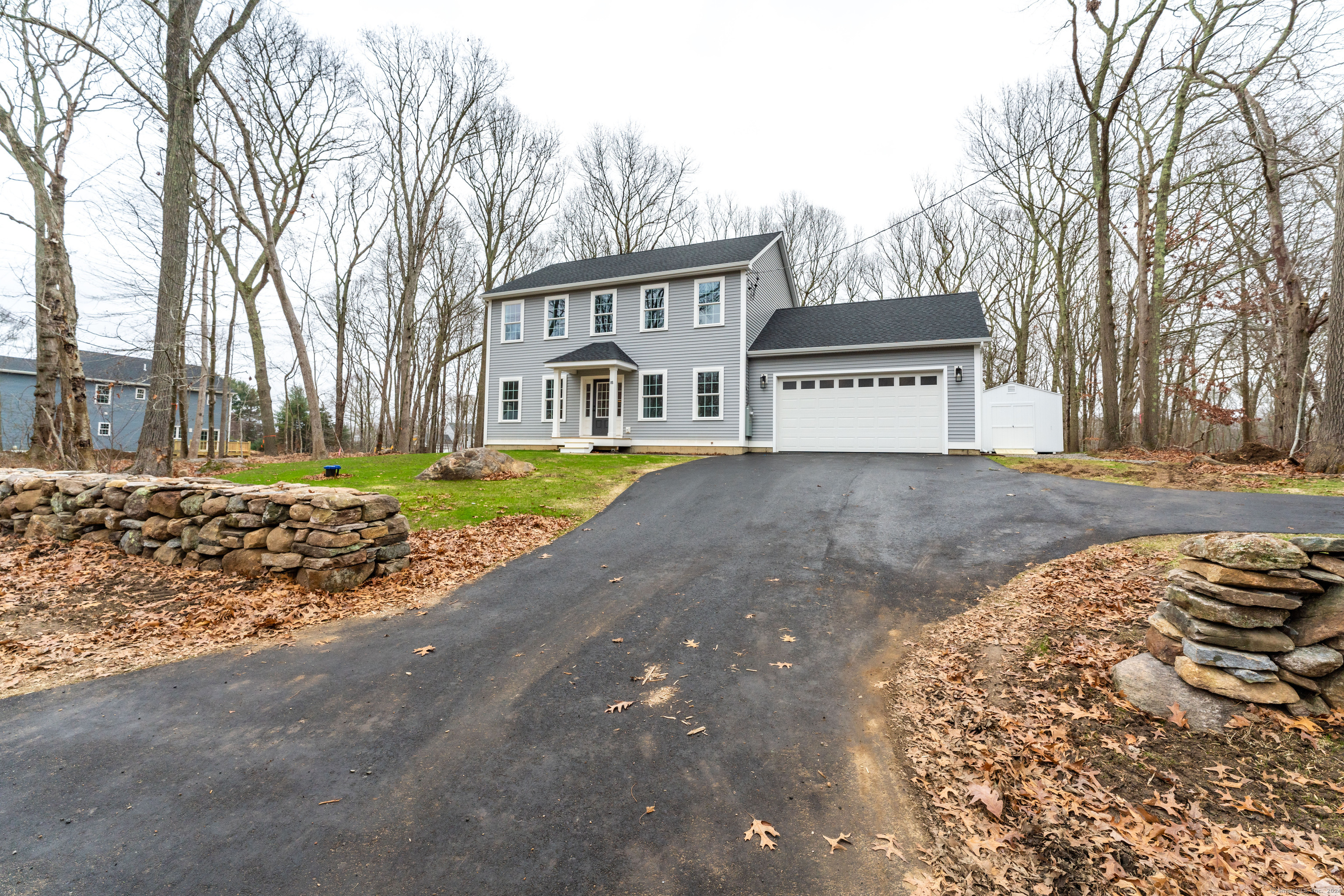 Photo 3 of 31 of 85 Vinegar Hill Road house