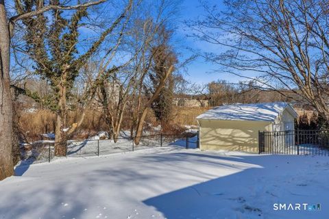 Tiny photo for 402 Boston Street, Guilford, CT 06437 (MLS # 24150982)