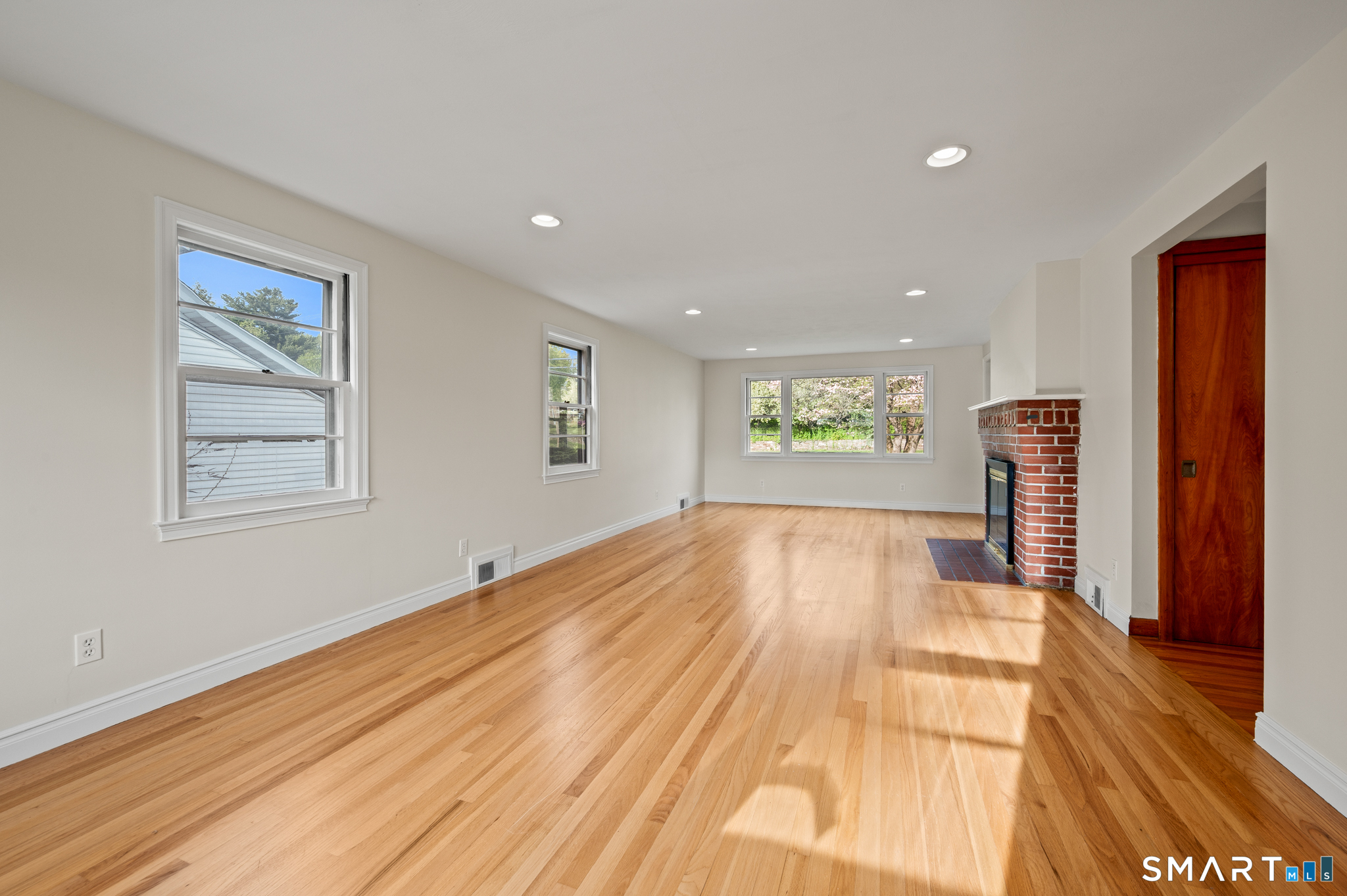 81 Maple Hill Avenue