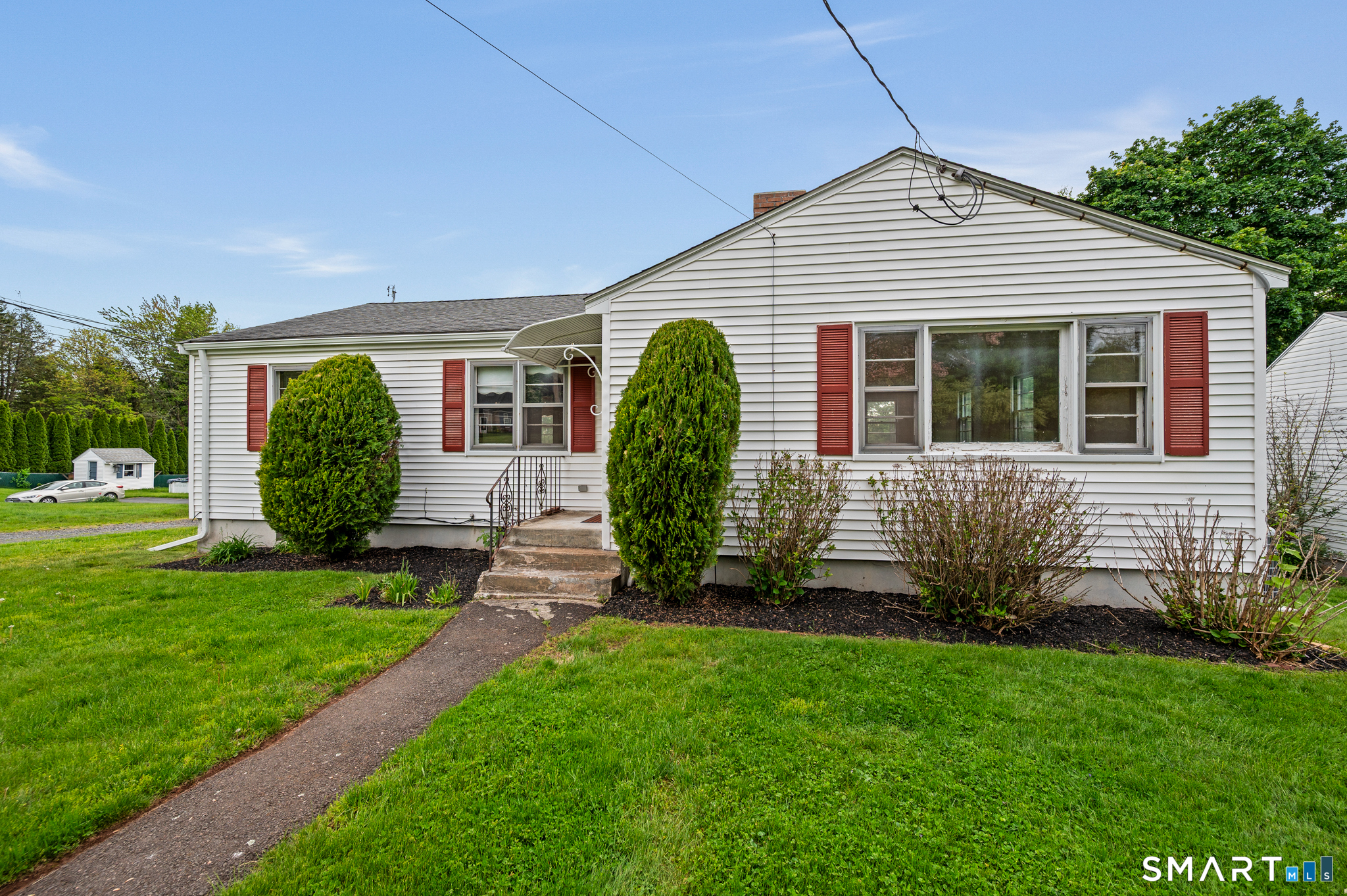 81 Maple Hill Avenue