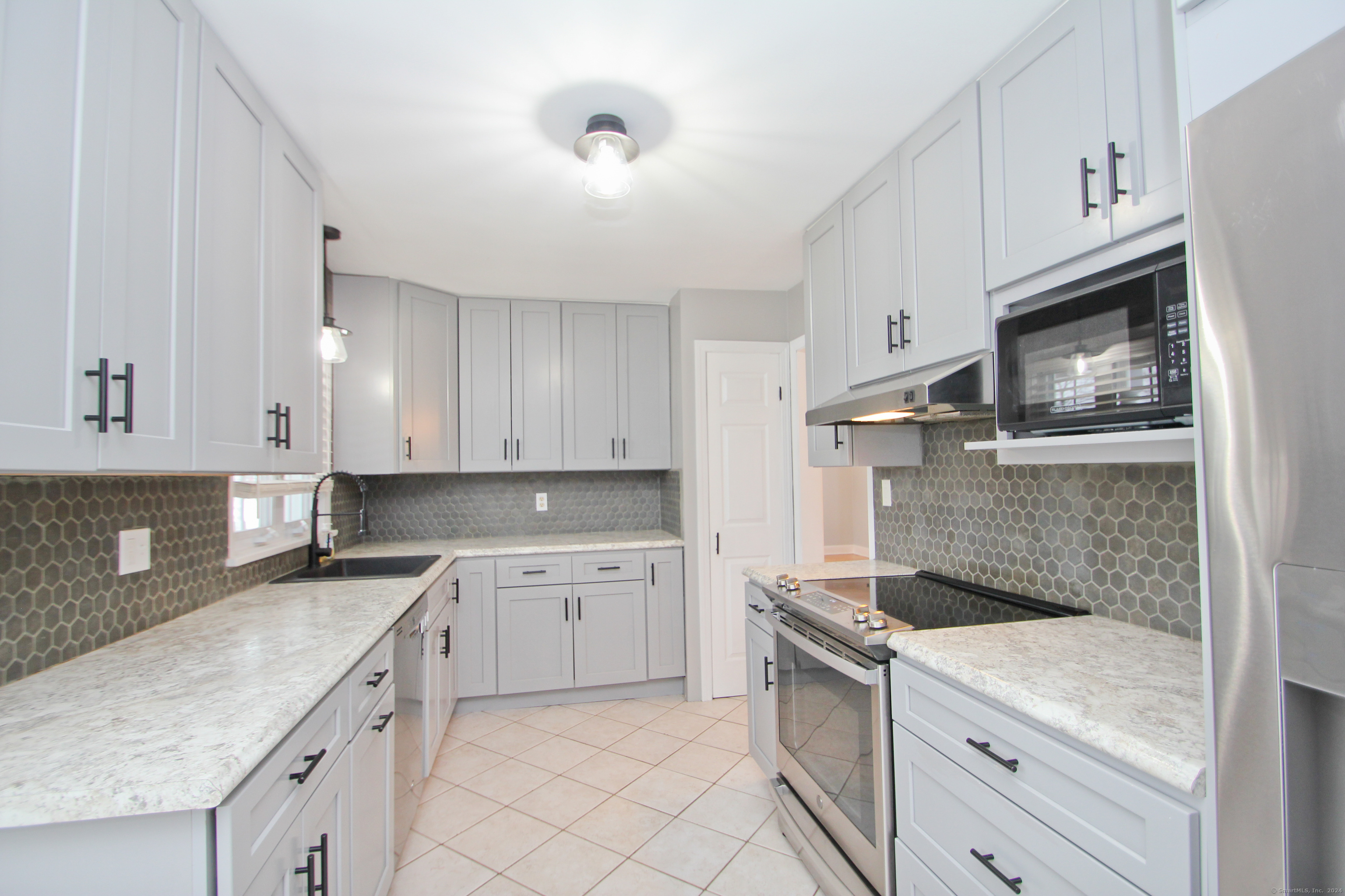 1305 Hill Street, Suffield, Connecticut image 7