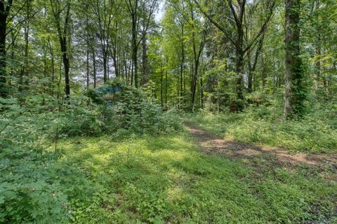 Edgewood Road Berlin CT 06037