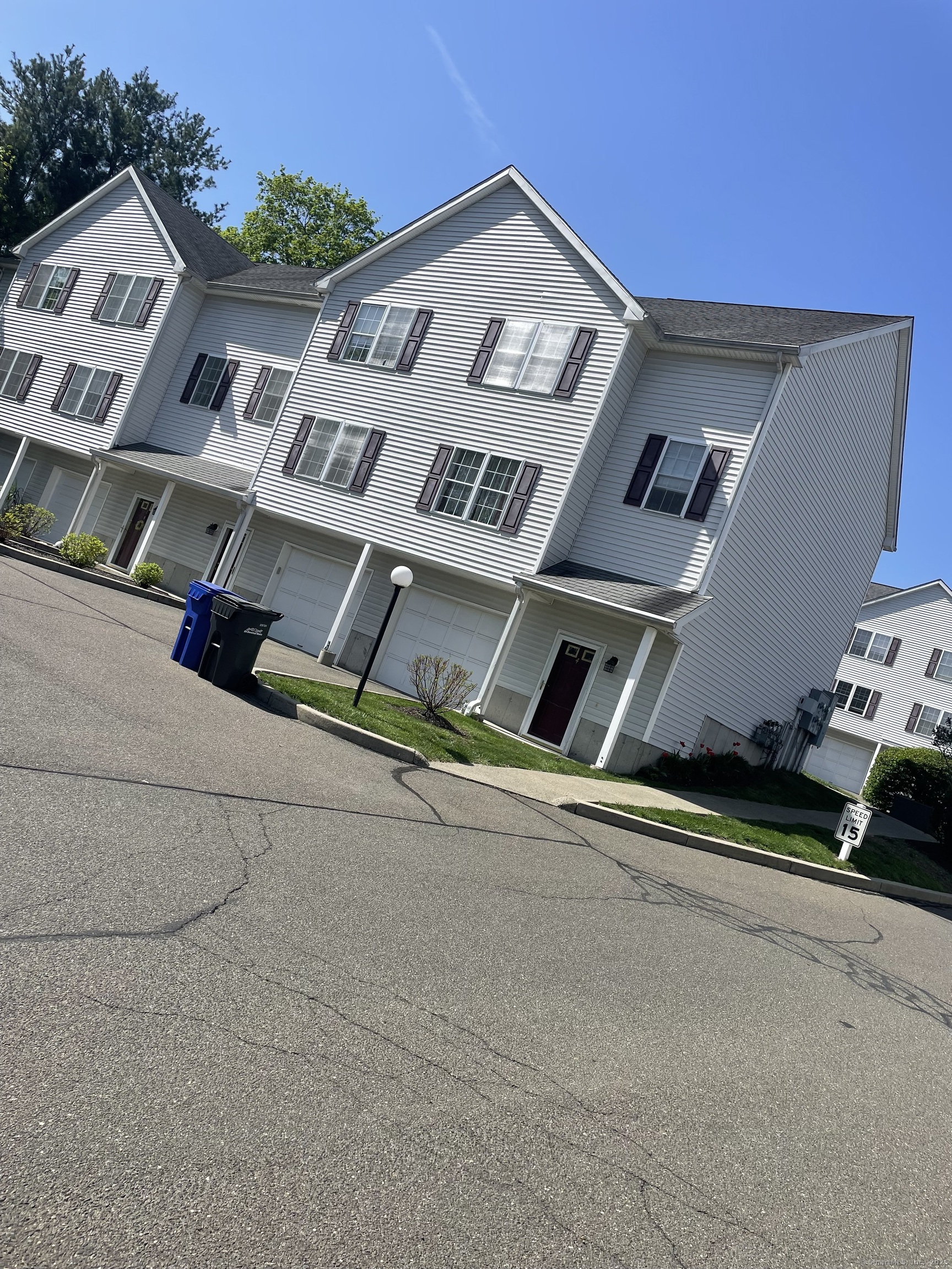 11 Mannions Lane #APT 1, Danbury, Connecticut image 3