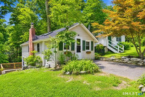 Homes For Sale - 60 Lee Farm Drive<br/> New Haven County, Southbury, CT 06488