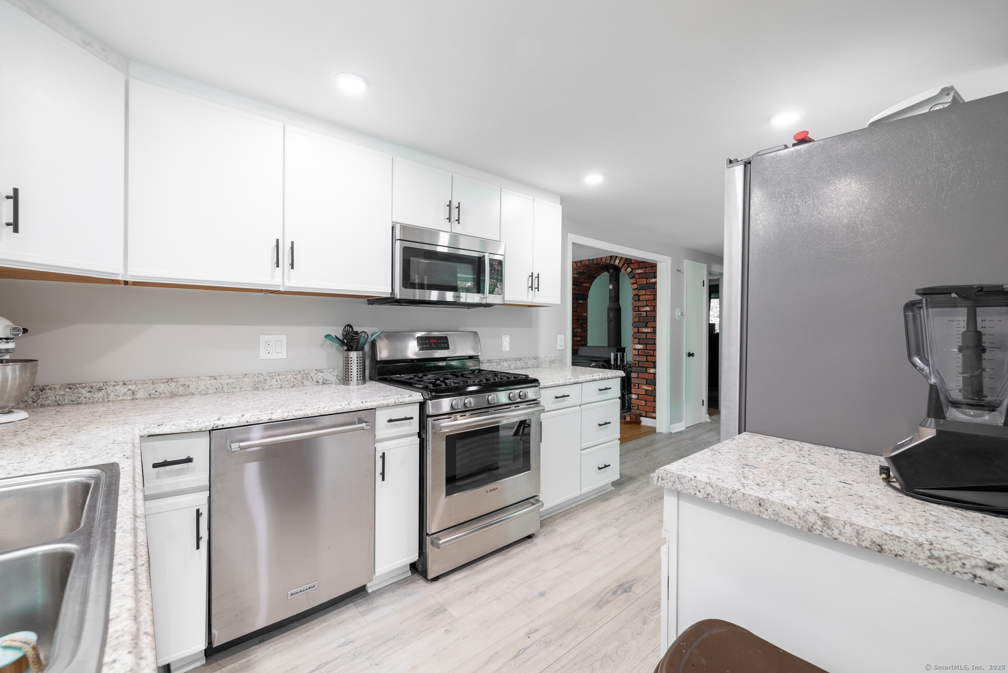 88 Dutton Road, New Hartford, Connecticut image 17