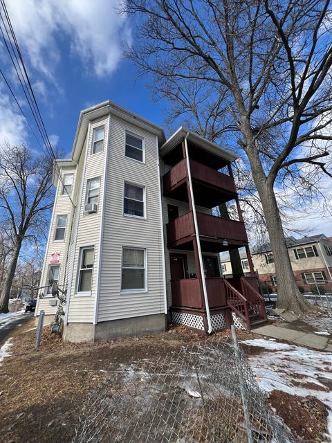 MLS: 24085956