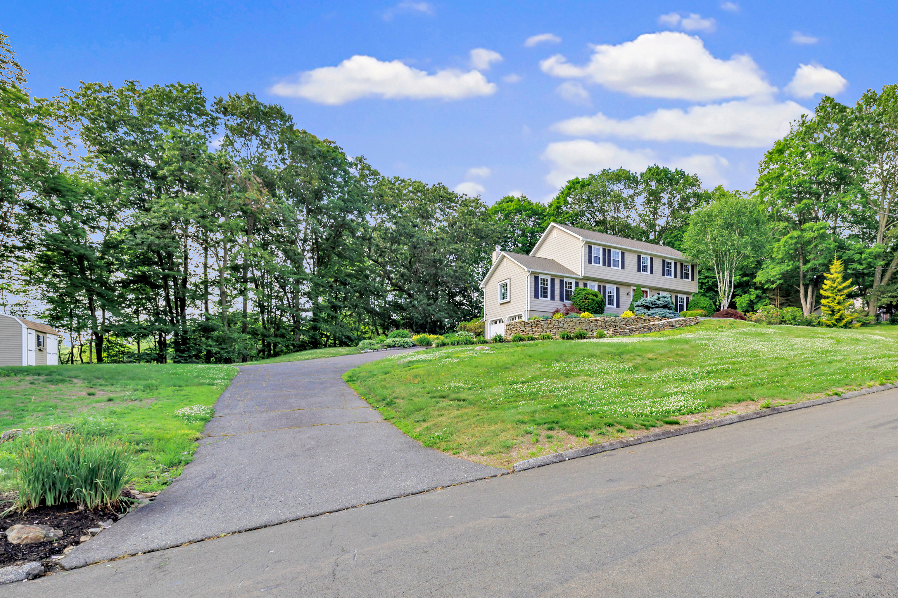 90 Chamberlain Drive