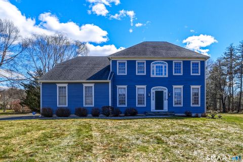 Photo of 10 Buckingham Lane, West Hartford, CT 06117 (MLS # 24159826)