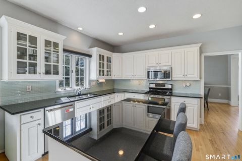 Tiny photo for 10 Buckingham Lane, West Hartford, CT 06117 (MLS # 24159826)
