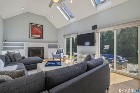 Tiny photo for 10 Buckingham Lane, West Hartford, CT 06117 (MLS # 24159826)